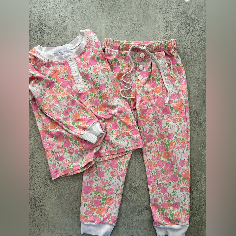 Sweet honey pajamas